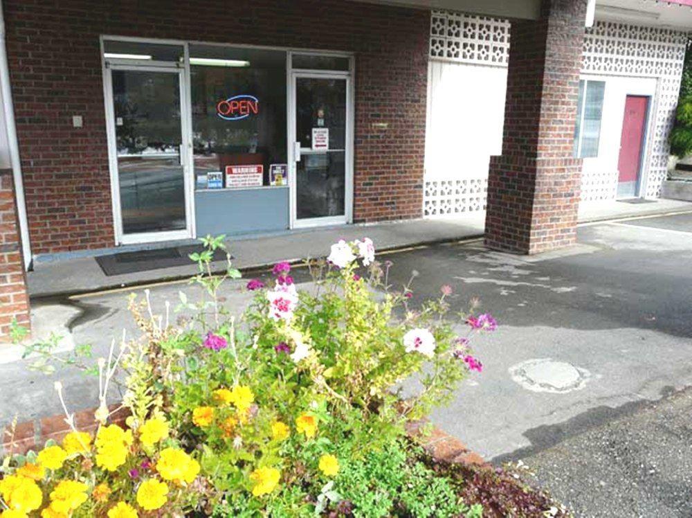 A-1 Alberni Inn Port Alberni Buitenkant foto