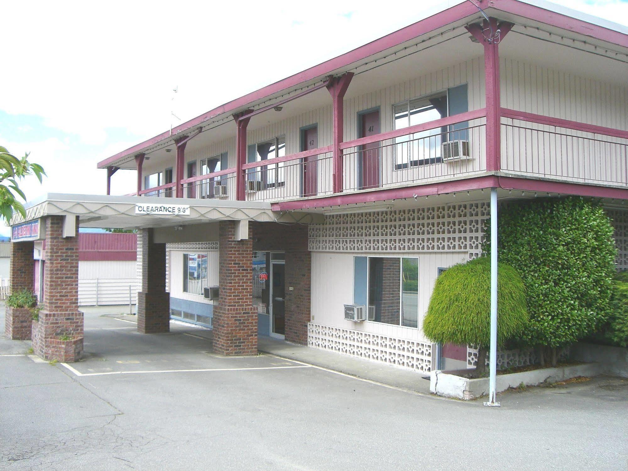 A-1 Alberni Inn Port Alberni Buitenkant foto
