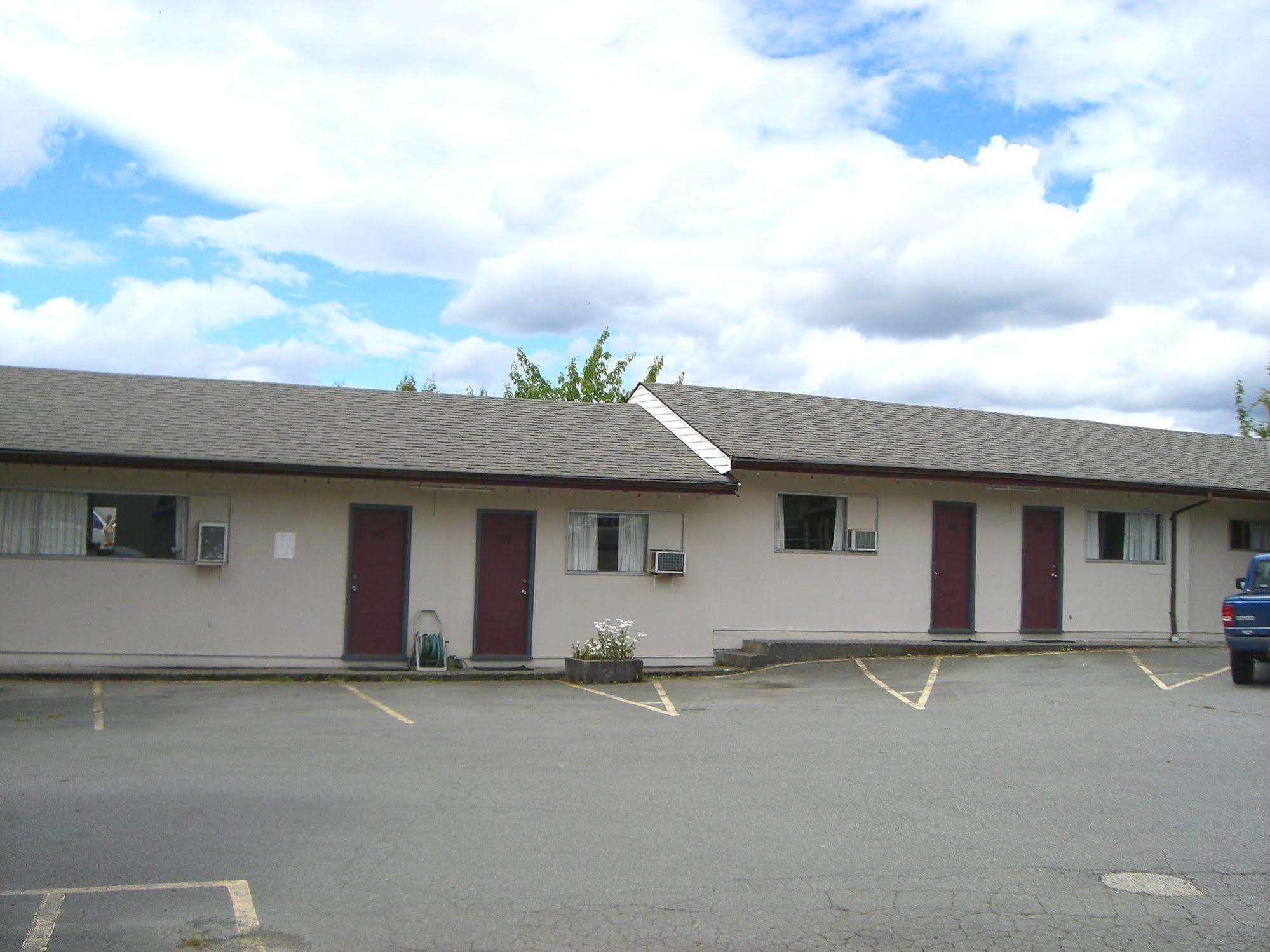 A-1 Alberni Inn Port Alberni Buitenkant foto