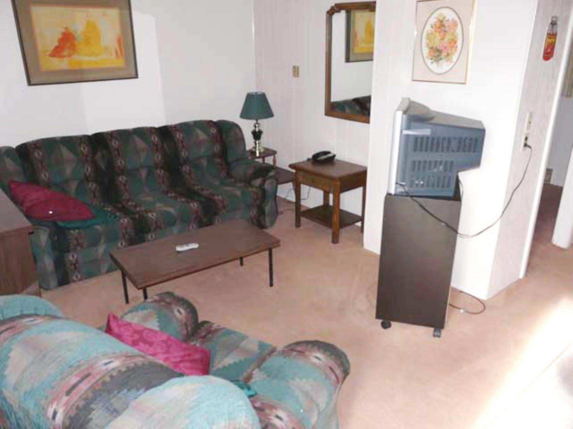 A-1 Alberni Inn Port Alberni Buitenkant foto